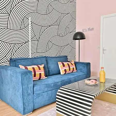 Montparnasse Apartment *